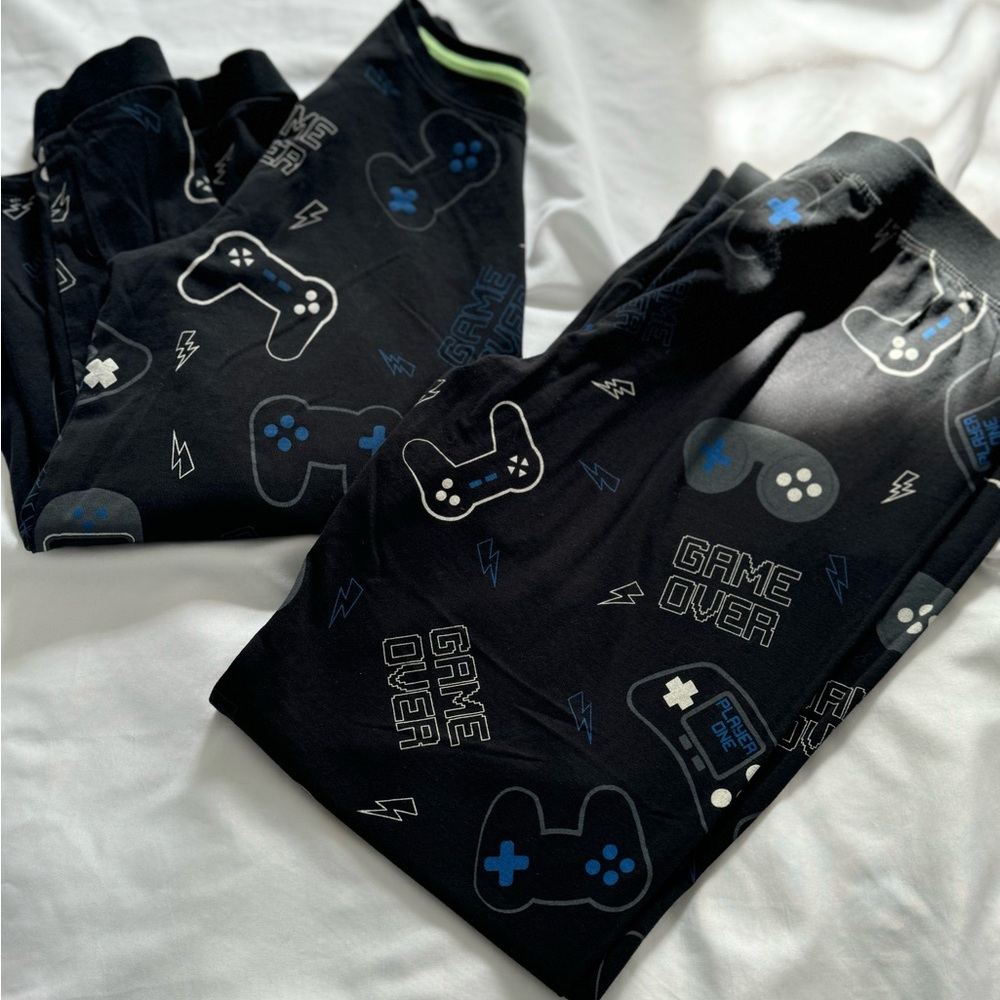 Youth gaming themed PJ's, excellent condition!